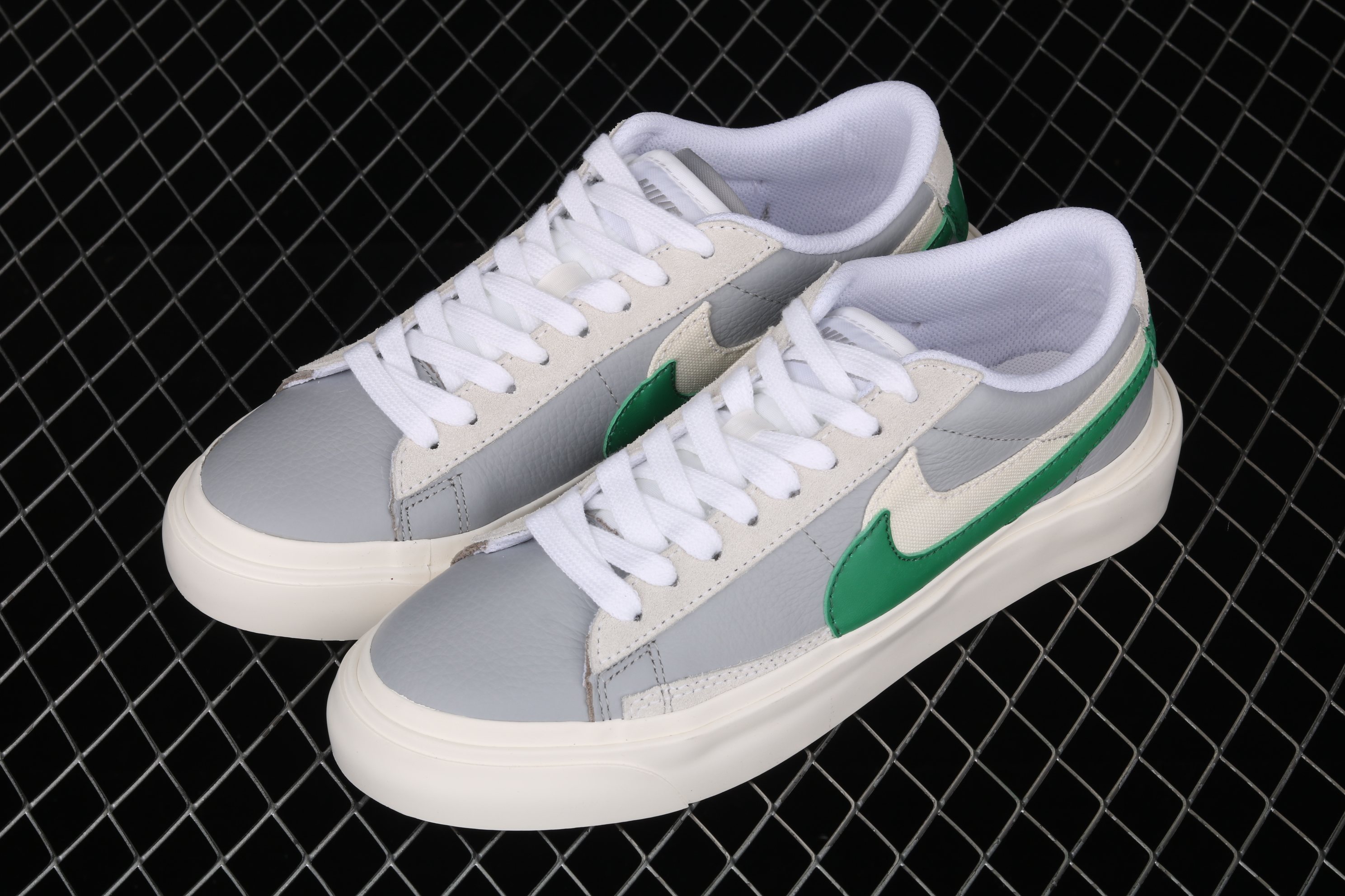 Women Sacai x Nike Blazer Low White Grey Green Shoes